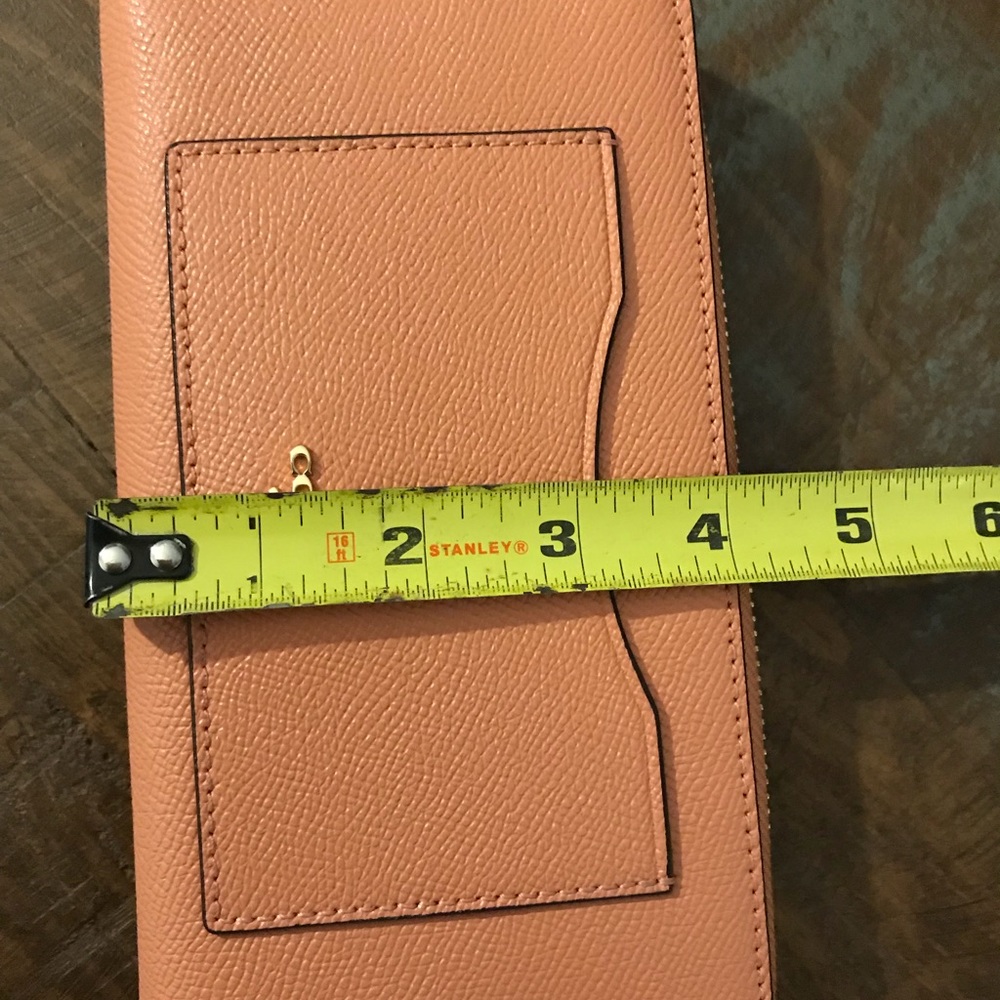 💛SOLD**Coach Crossgrain Wallet - Picture 5 of 6